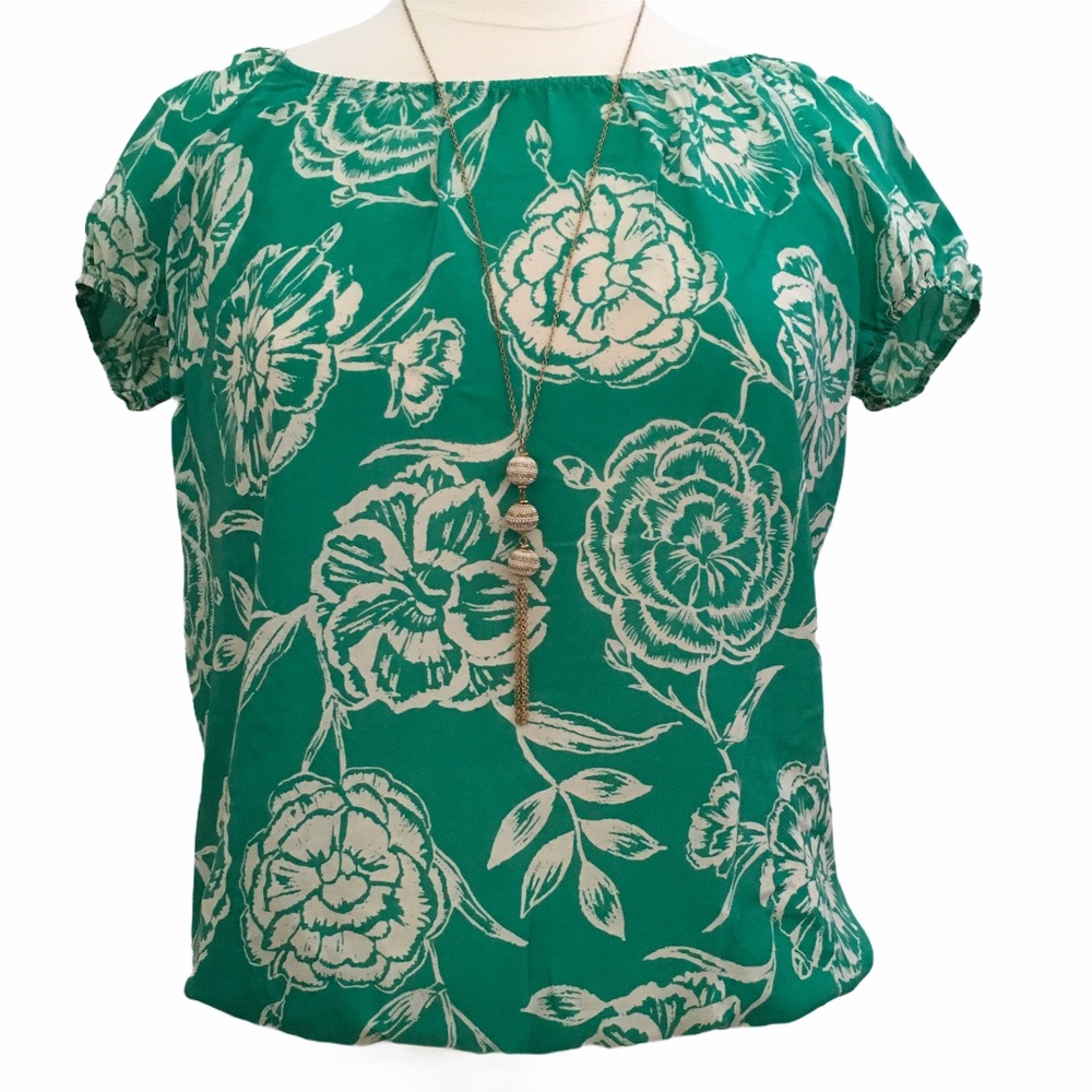 GLAM Floral Silk Short Sleeve Top green Size Small NWT